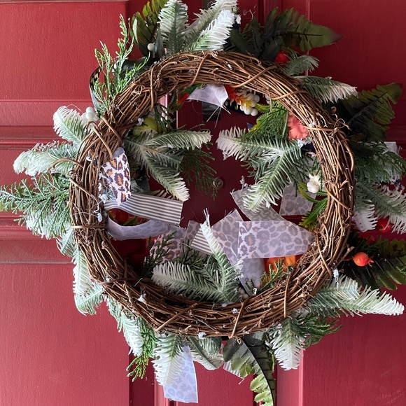 NEW Artificial Fall Wreath - Picture 5 of 5